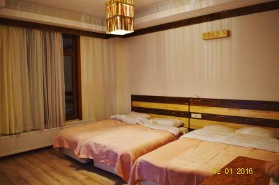 kartepe_kayak_merkezine_yakin_tarihi_alabalik_tesisi_icerisinde_yer_alan_otelimiz_ve_restaurantimiz_hizmetinizdedir_masukiye_otel_masukiye_konaklama_d86f68e60563d1b466777fc9cd2dcb4e.JPG